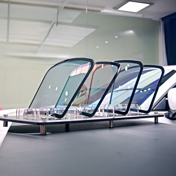 <h2>VITRE TEINTÉE</h2>